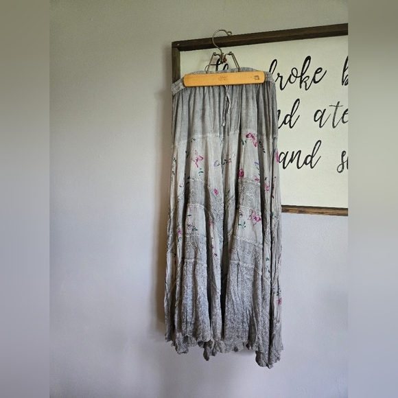 Cottage Core Renaissance Skirt - Picture 6 of 8